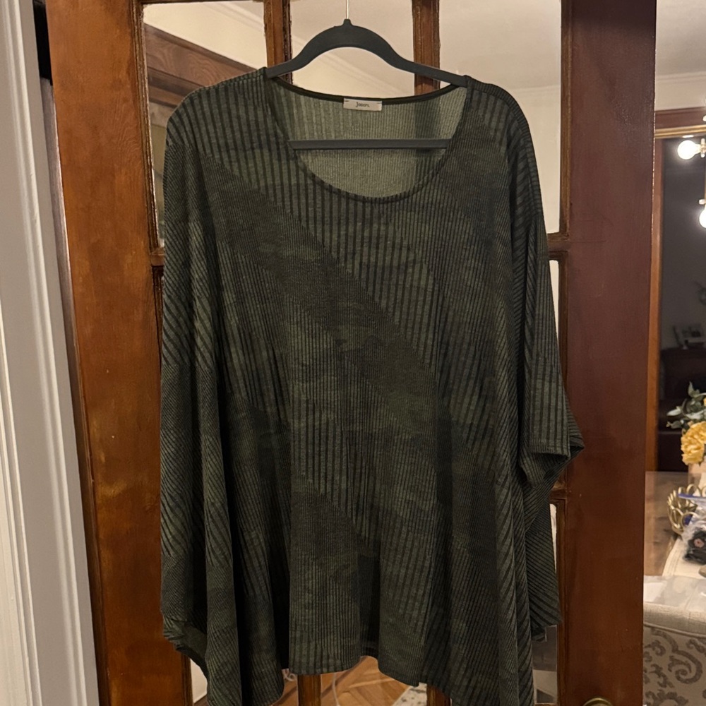 JODIFL Olive Striped Tunic/Poncho Top size Large Gently Used